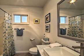 Deck + Walk to Beach: Southern Oregon Coast Home!