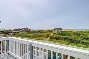 Deck + Walk to Beach: Southern Oregon Coast Home!