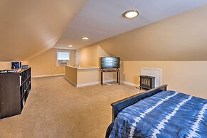 Charming Charleston Home w/ Yard & Fire Pit!