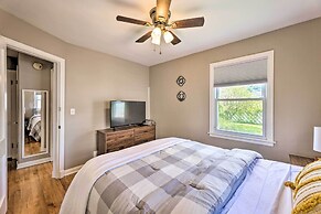 Charming Charleston Home w/ Yard & Fire Pit!