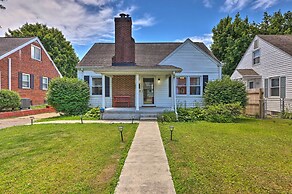 Charming Charleston Home w/ Yard & Fire Pit!