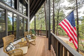 Wraparound Deck & Poker Room: Cabin in Munds Park