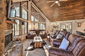 Wraparound Deck & Poker Room: Cabin in Munds Park