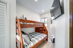 Wraparound Deck & Poker Room: Cabin in Munds Park