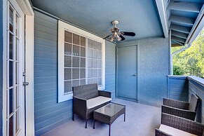 7 Mi to Dtwn Chandler: Pet-friendly Condo w/ Pool