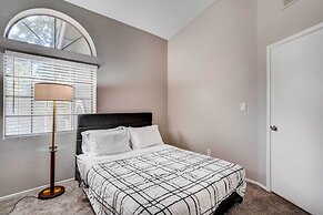 7 Mi to Dtwn Chandler: Pet-friendly Condo w/ Pool