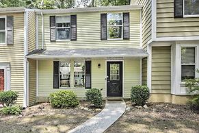 Walk to Dtwn & Breweries: Townhome in Cary!