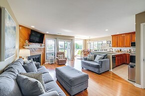 Sun-filled Condo w/ Smith Mountain Lake Views