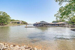 Sun-filled Condo w/ Smith Mountain Lake Views