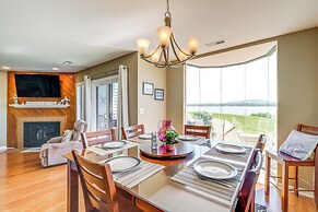 Sun-filled Condo w/ Smith Mountain Lake Views