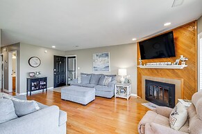 Sun-filled Condo w/ Smith Mountain Lake Views