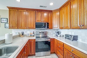 Sun-filled Condo w/ Smith Mountain Lake Views