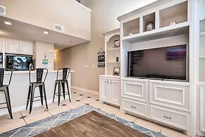 Idyllic Montgomery Condo w/ Pool & Lake View!