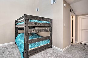 Idyllic Montgomery Condo w/ Pool & Lake View!