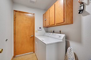 Riverfront Camp Verde Retreat w/ Game Room