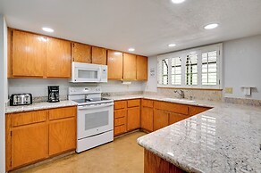 Riverfront Camp Verde Retreat w/ Game Room