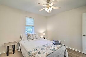 St Petersburg Hideaway w/ Fire Pit & Grill!