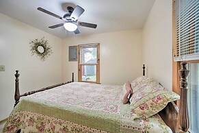 Riverfront Escape w/ Dock: 19 Mi to Saratoga!