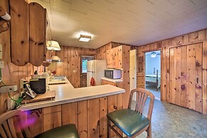 Riverfront Escape w/ Dock: 19 Mi to Saratoga!