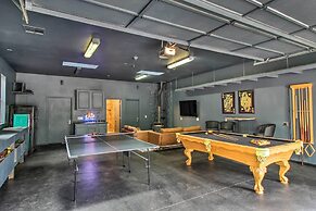 2 Mi to Lake: Marvelous Pinetop Home w/ Fireplaces