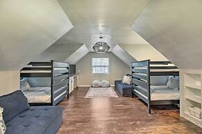 2 Mi to Lake: Marvelous Pinetop Home w/ Fireplaces