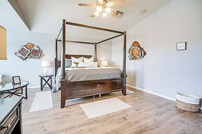 1/2 Mi to Lake: Home w/ Hot Tub & Pool in Goodyear