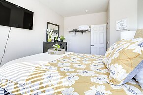 1/2 Mi to Lake: Home w/ Hot Tub & Pool in Goodyear