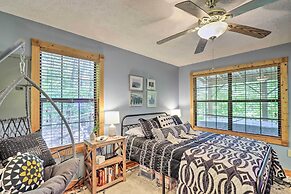 'bumblebee Cottage' Murphy Retreat w/ Hot Tub