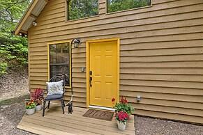 'bumblebee Cottage' Murphy Retreat w/ Hot Tub