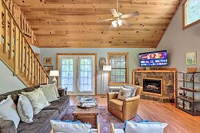 'bumblebee Cottage' Murphy Retreat w/ Hot Tub