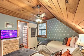 'bumblebee Cottage' Murphy Retreat w/ Hot Tub