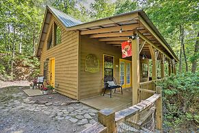 'bumblebee Cottage' Murphy Retreat w/ Hot Tub
