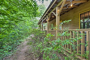 'bumblebee Cottage' Murphy Retreat w/ Hot Tub