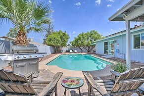 Phoenix Home w/ Sunny Backyard, Diving Pool