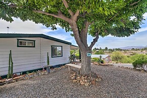 6 Mi to Old Town, Panoramic Views: Cottonwood Gem!