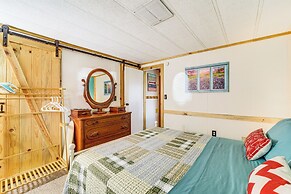 6 Mi to Old Town, Panoramic Views: Cottonwood Gem!