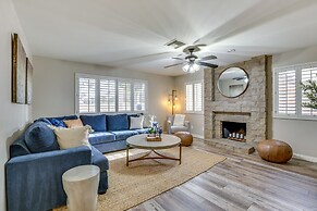 Pool, Golf Course Views: Desert Oasis in Glendale