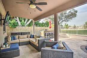 Pool, Golf Course Views: Desert Oasis in Glendale