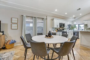 Pool, Golf Course Views: Desert Oasis in Glendale