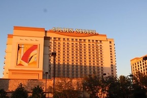 Cozy Lake Charles Studio w/ Golf Course Views