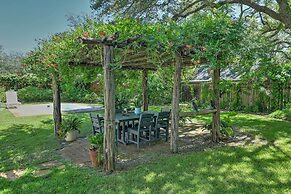 Outdoor Oasis & Grills: Ultimate Rockport Home!