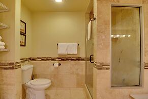 Bigfork Condo w/ Hot Tub Access, By Lake!