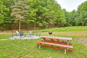 Secluded Suttons Bay Retreat w/ Fire Pit!