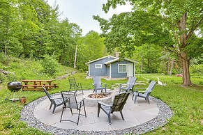 Secluded Suttons Bay Retreat w/ Fire Pit!