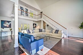 Luxe Lake Chickamauga Retreat w/ Boat Dock!