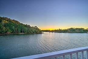 Luxe Lake Chickamauga Retreat w/ Boat Dock!