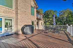 Luxe Lake Chickamauga Retreat w/ Boat Dock!