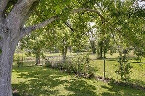 Dularge Grand Villa - Steps to Marina + Fishing!