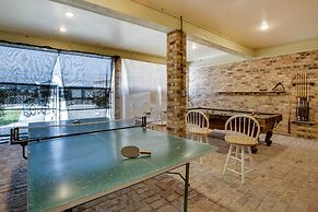 Dularge Grand Villa - Steps to Marina + Fishing!