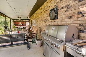 Dularge Grand Villa - Steps to Marina + Fishing!